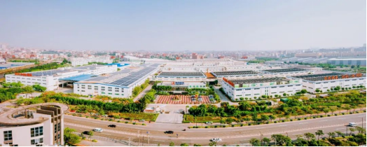 綠色轉型新動力 工業園區屋頂的衛生用品“能源生產線”